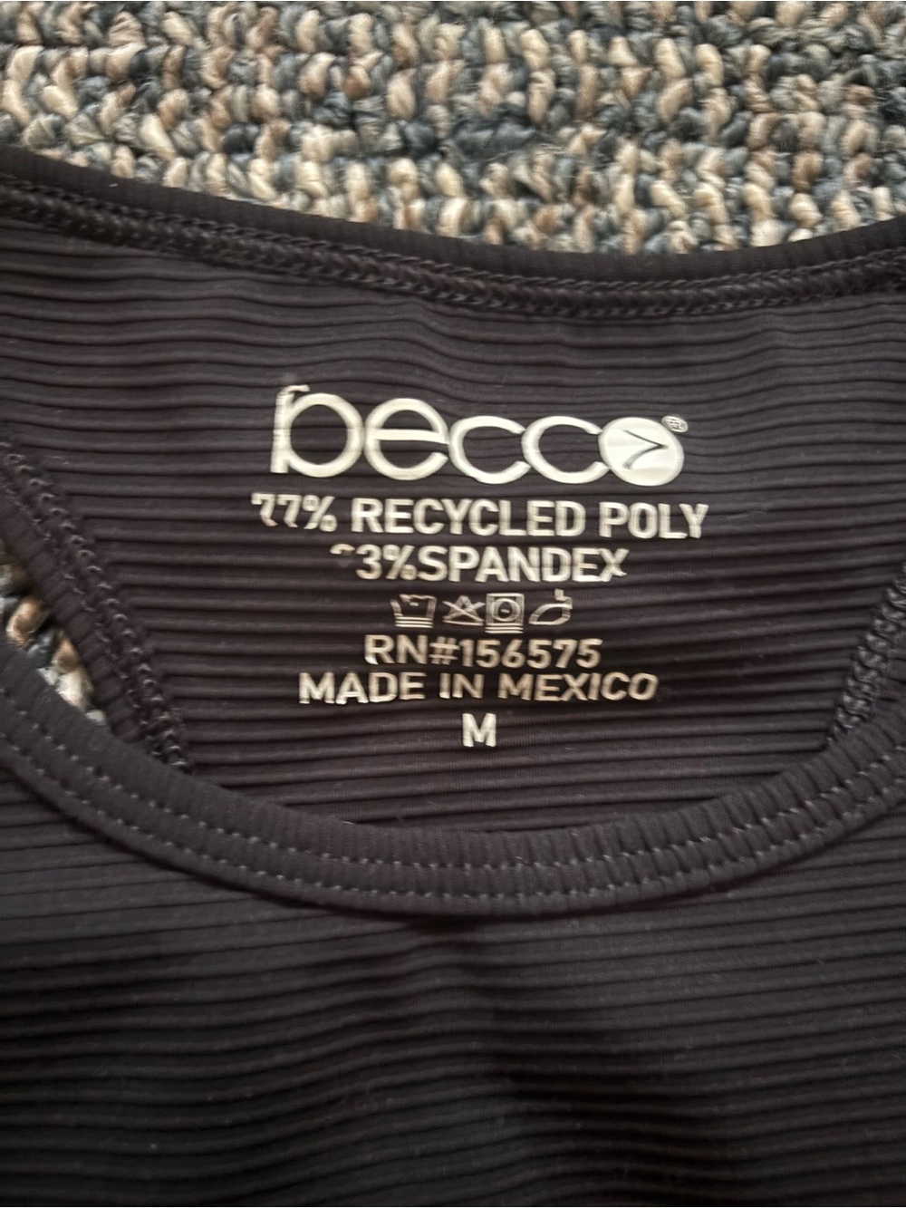 Ecco Black Ribbed Tank Crop Top - Picture 3 of 3